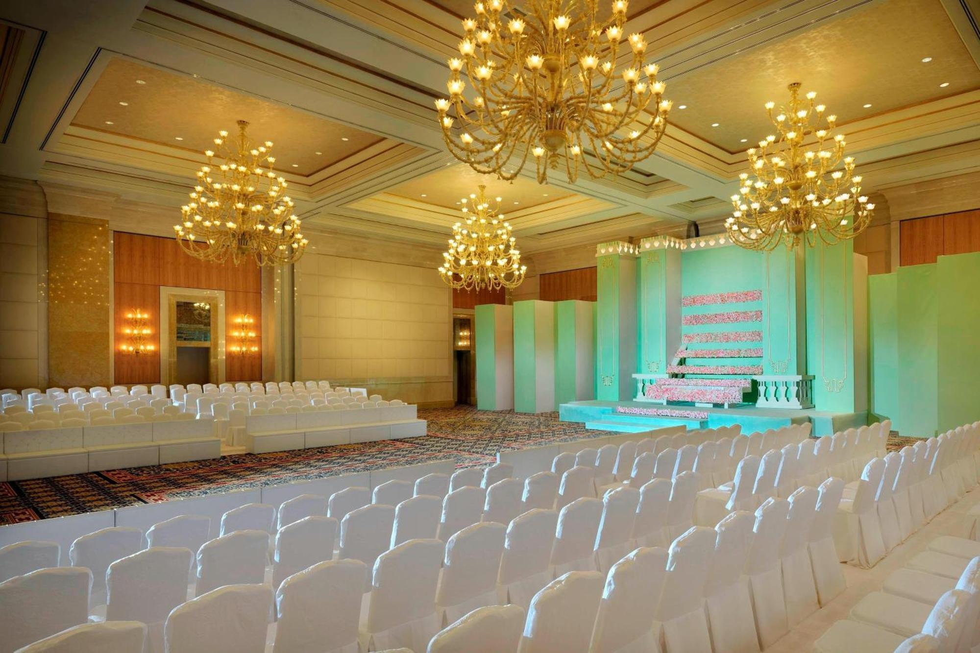 Courtyard By Marriott Kuwait City Exteriér fotografie