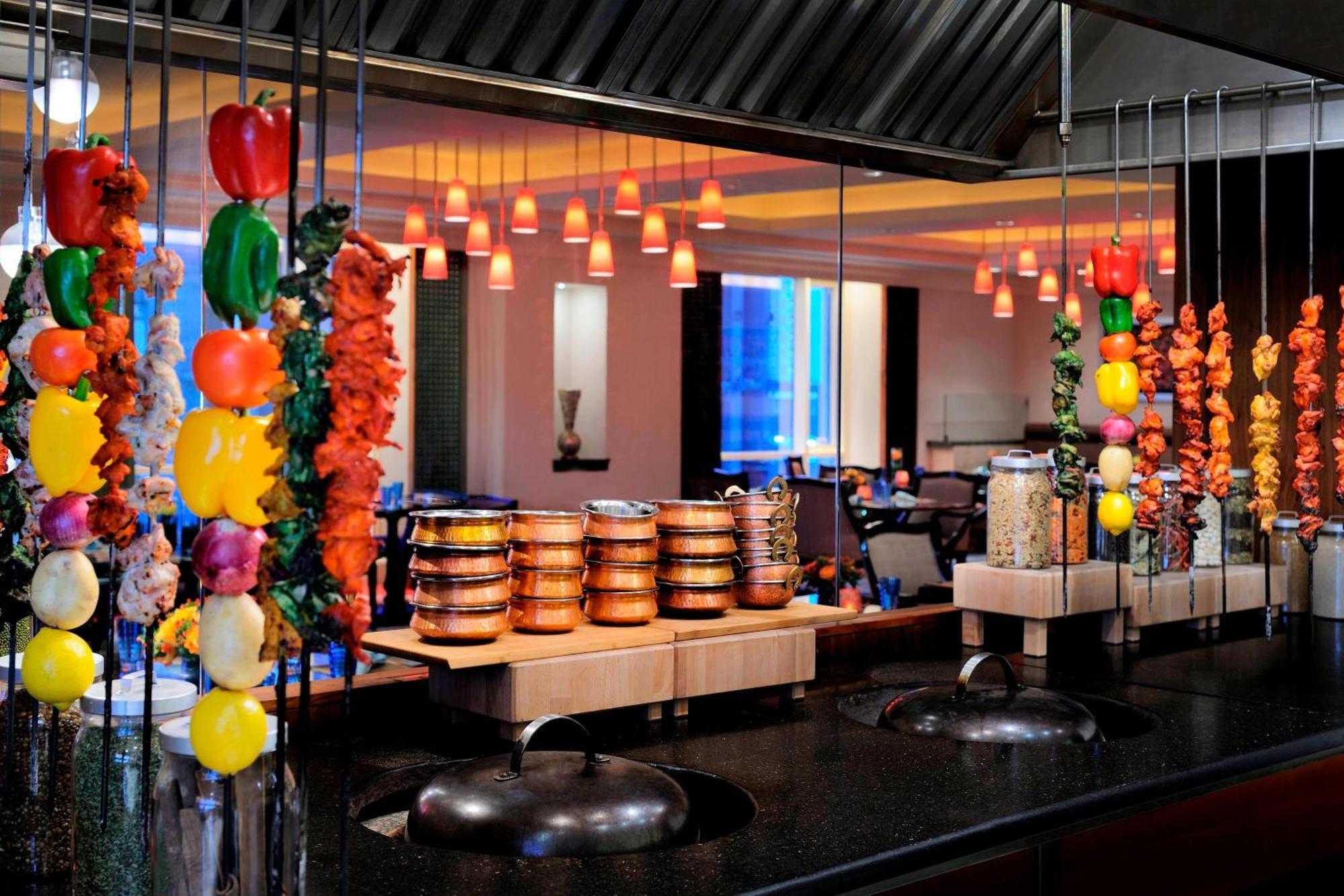 Courtyard By Marriott Kuwait City Exteriér fotografie
