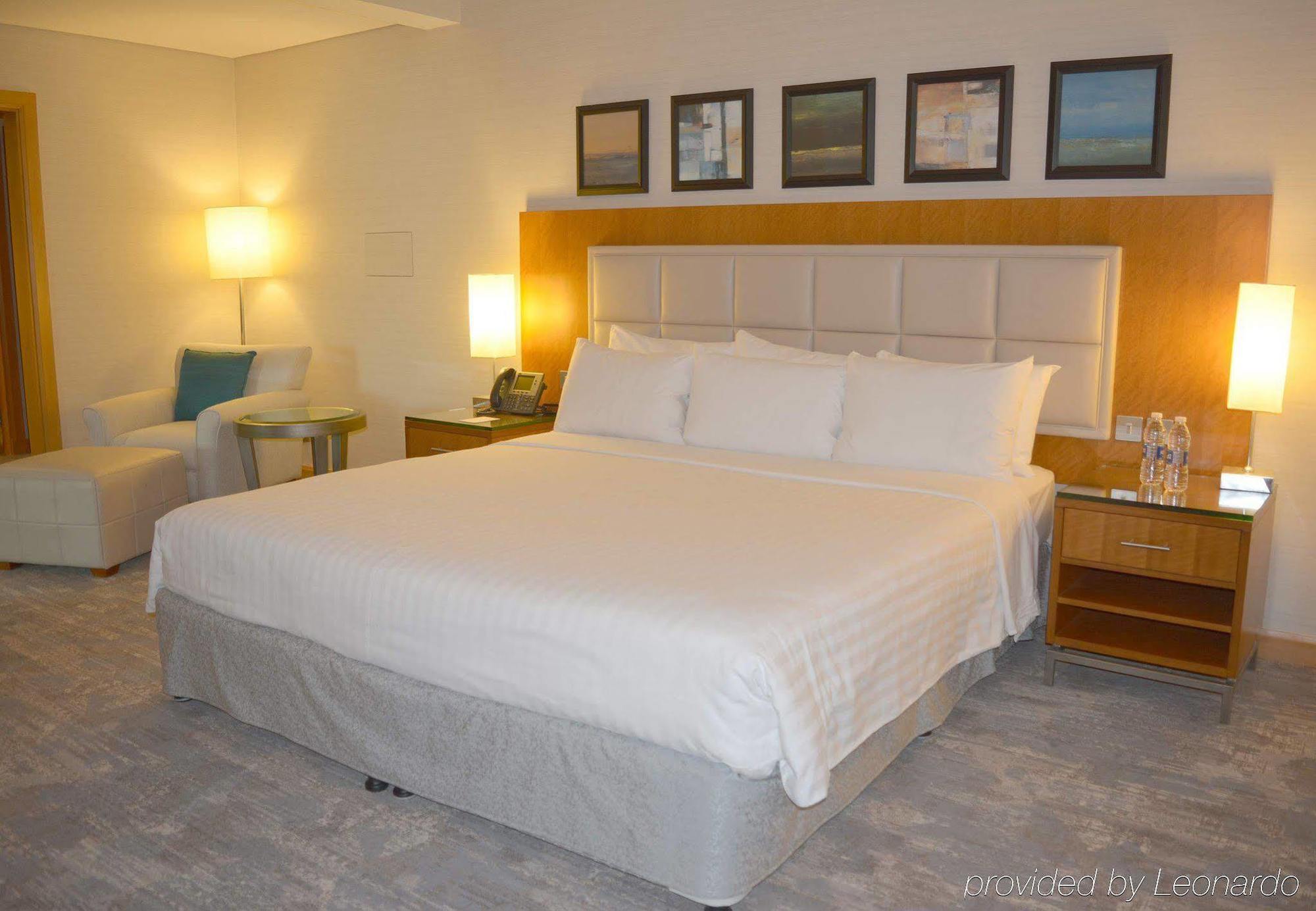 Courtyard By Marriott Kuwait City Exteriér fotografie