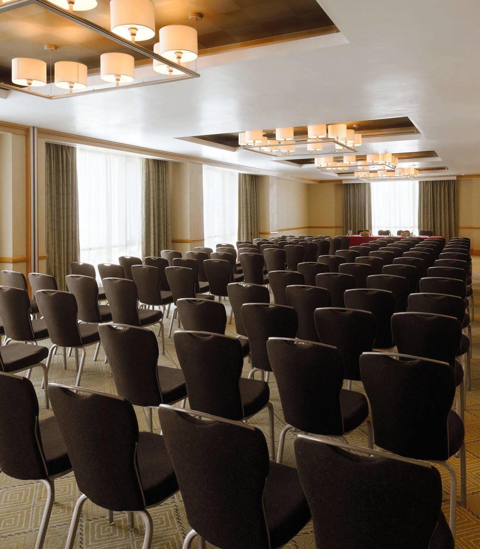 Courtyard By Marriott Kuwait City Exteriér fotografie
